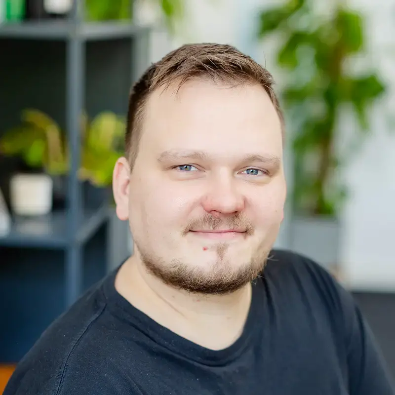 Lukas Navickas, Senior Global Sales Executive at Servers.com by Nexcess